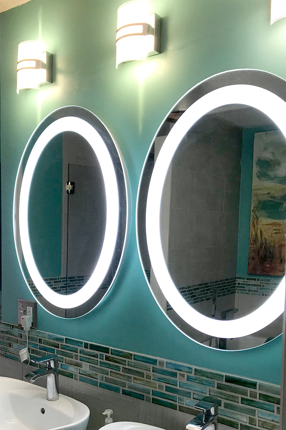 LED Mirror (Front-Lighted Oval) 24" x 32" (or 32" x 24")