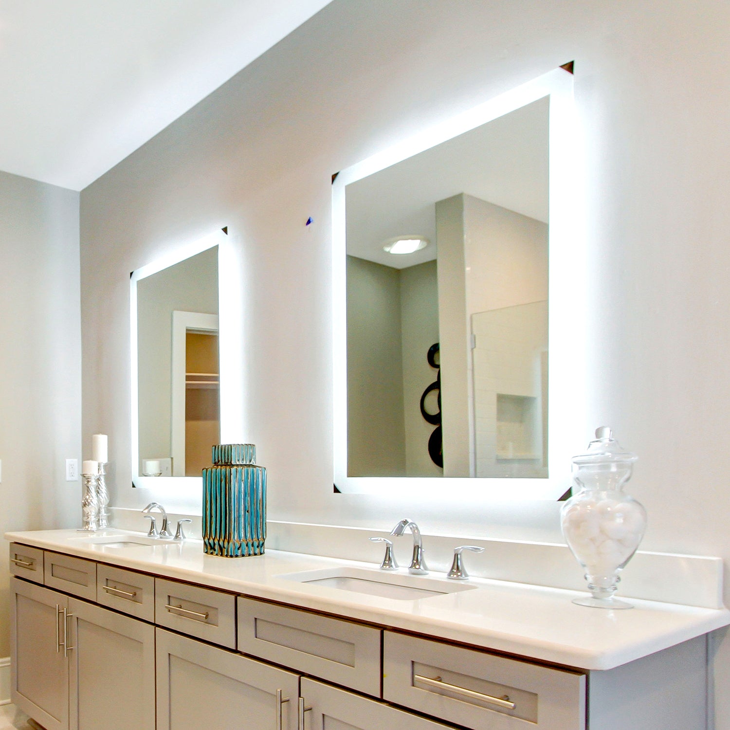 Side Lighted Led Bathroom Vanity Mirror 30 X 30 Square Mirrors And Marble